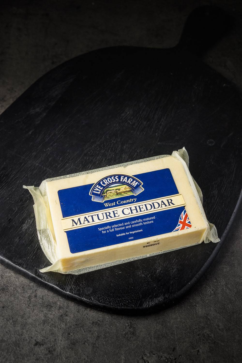 Lye Cross Farm Mature Cheddar
